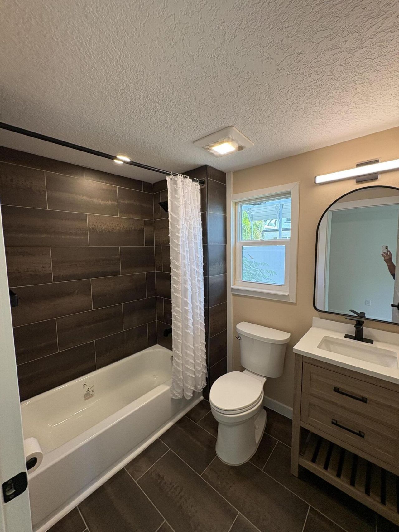 6948 Dartmouth Avenue N, Saint Petersburg, FL 33710 Photo