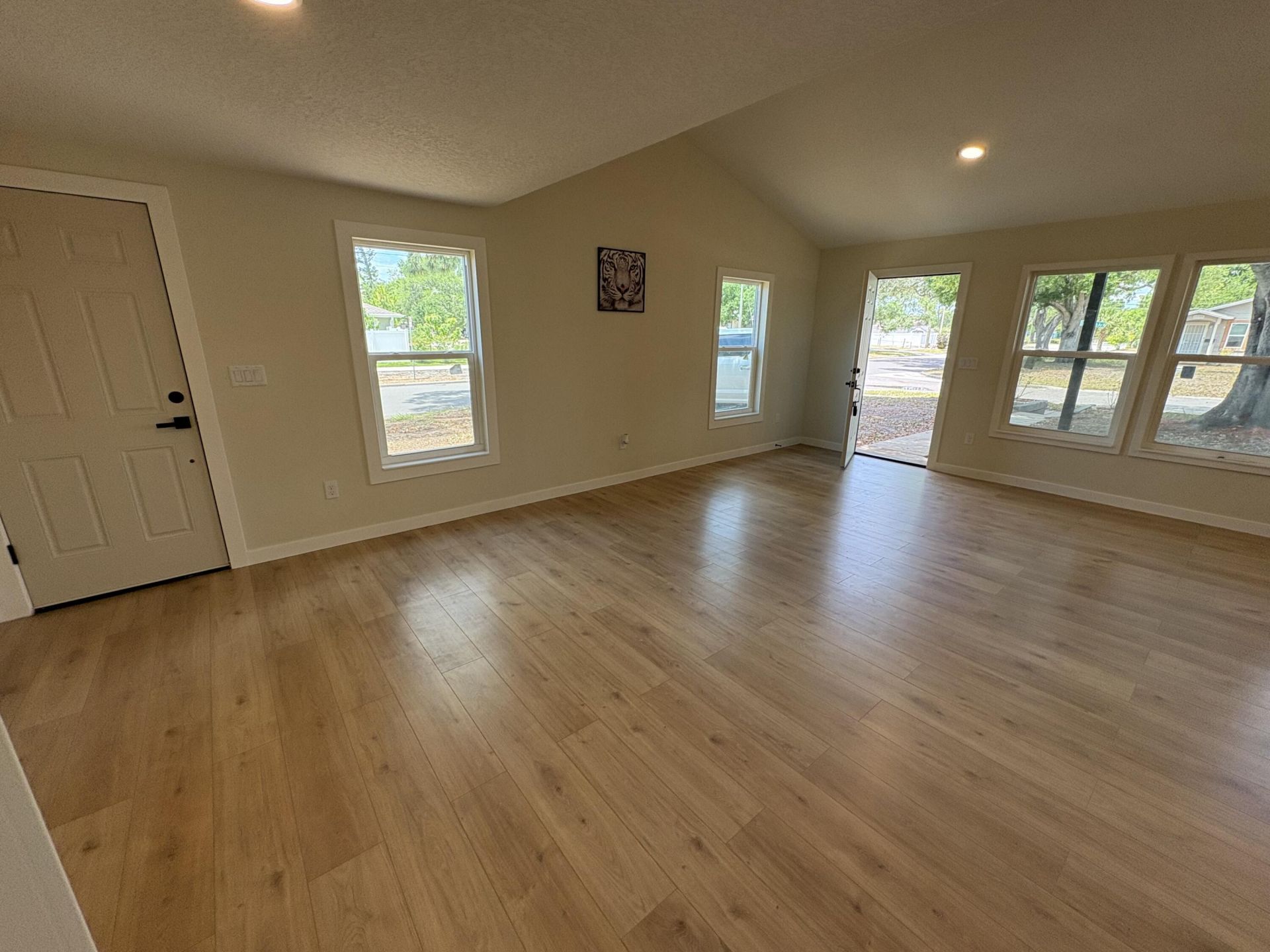 6948 Dartmouth Avenue N, Saint Petersburg, FL 33710 Photo
