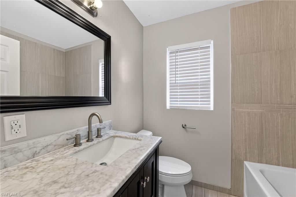 5235 Robin Ln N, Saint Petersburg, FL 33714 Photo