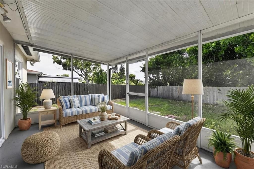 5235 Robin Ln N, Saint Petersburg, FL 33714 Photo