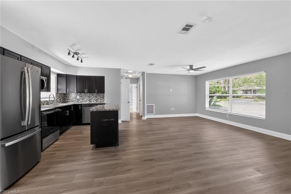 5235 Robin Ln N, Saint Petersburg, FL 33714 Photo