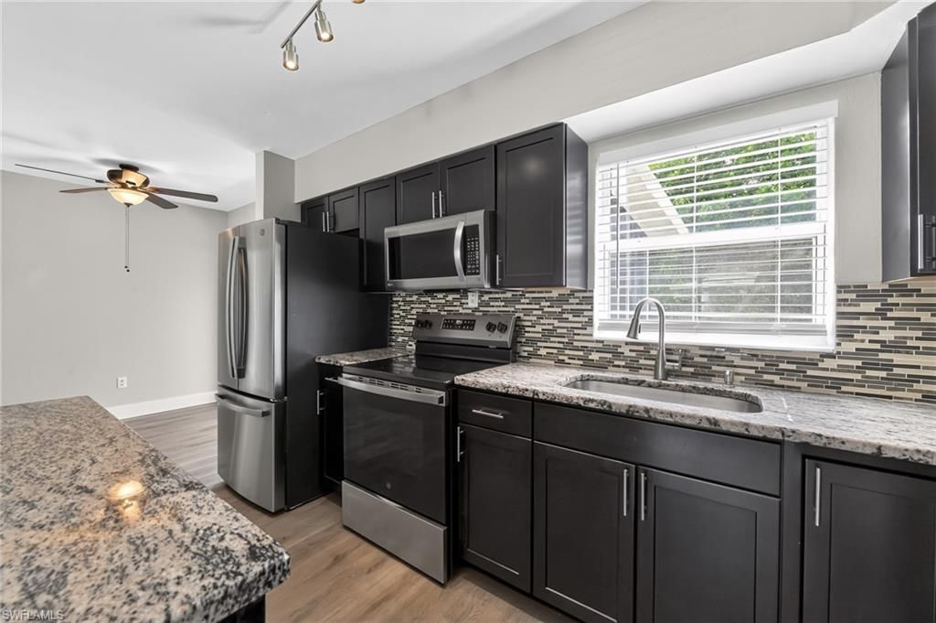5235 Robin Ln N, Saint Petersburg, FL 33714 Photo