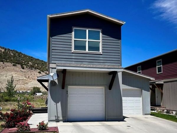 92 Cut Throat Loop, Gypsum, CO 81637
