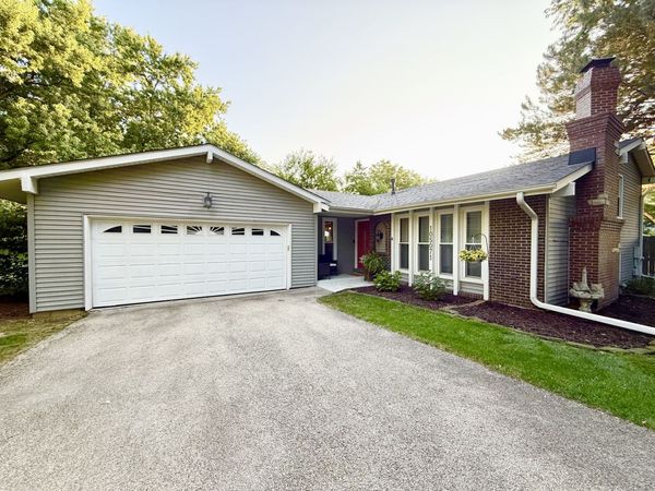 10S071 Ridge Road , Naperville, IL 60565