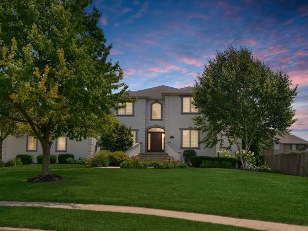 5 Weaver Court , Bloomington, IL 61704
