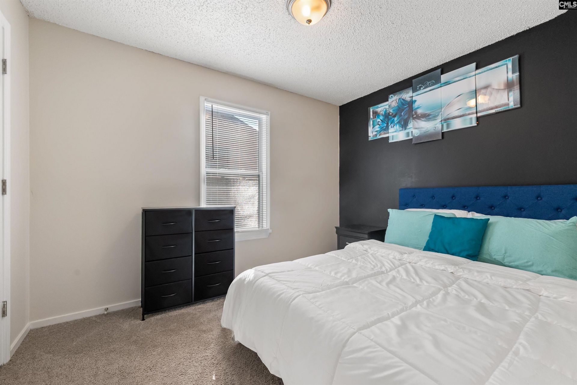 37 Canterbury Court  Photo 8