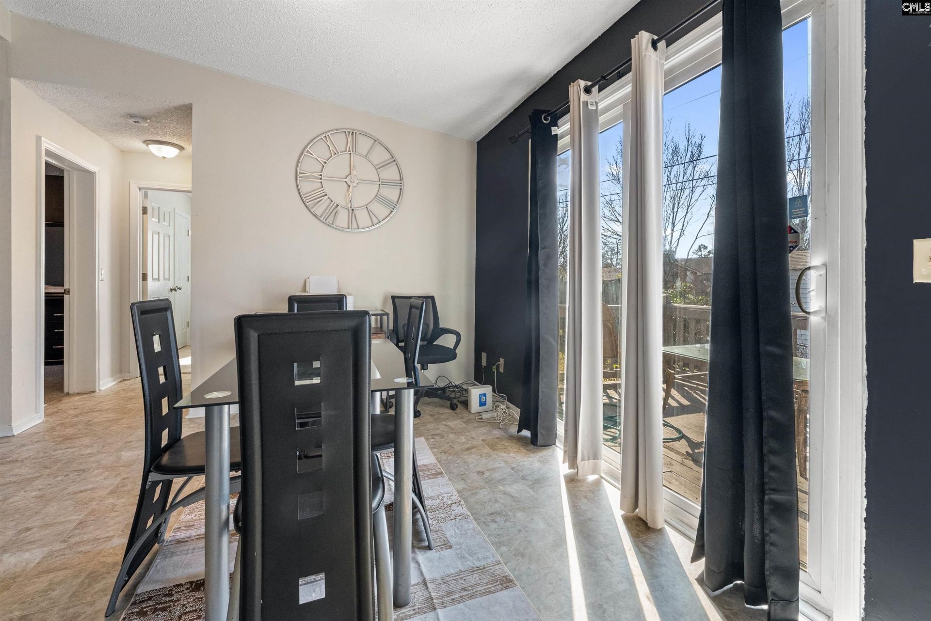 37 Canterbury Court  Photo 9