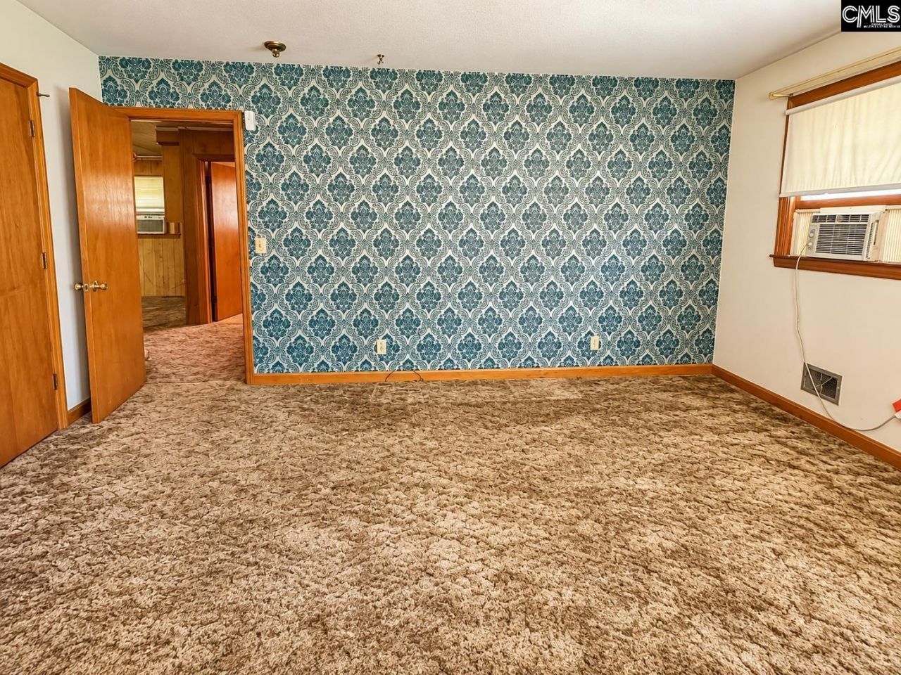 446 Holloway Street Photo 10