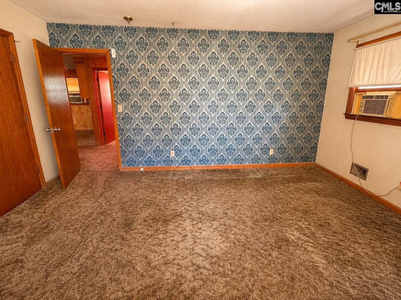 446 Holloway Street  Photo 12