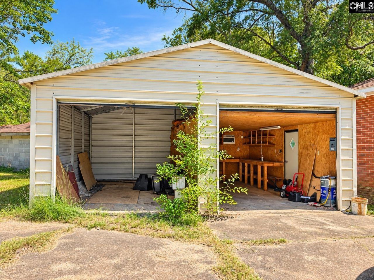 446 Holloway Street Photo 15