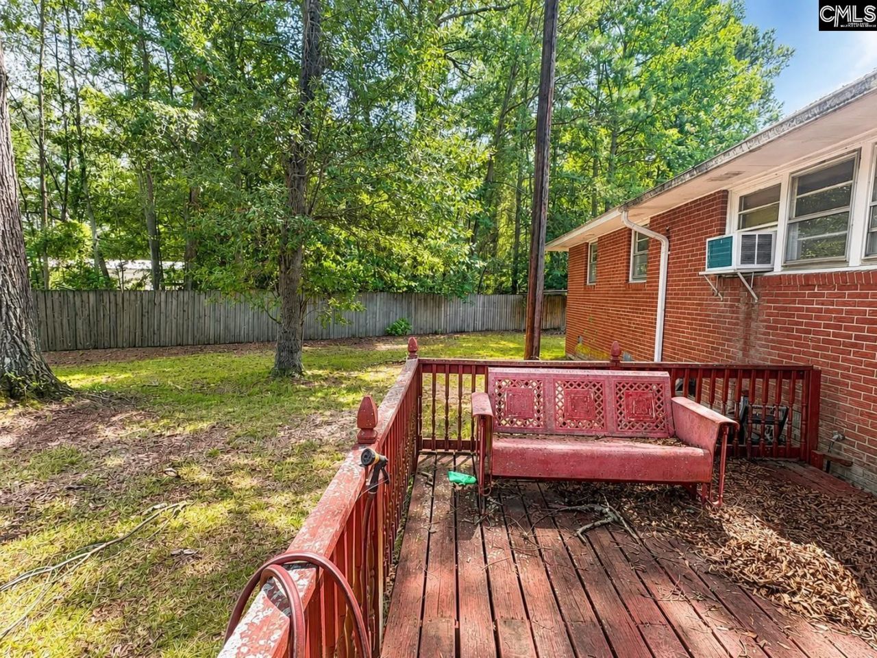 446 Holloway Street  Photo 19