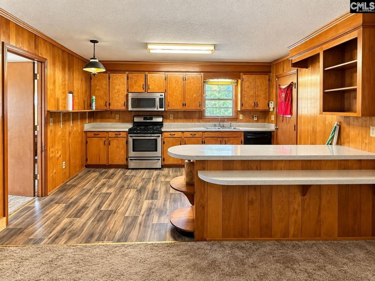 446 Holloway Street Photo 5