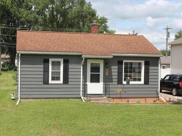 225 Toneff Drive, Elk Run Heights, IA 50707