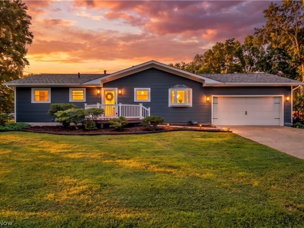 1761 Piercy Drive , Akron, OH 44312