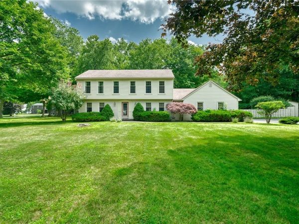1199 Fox Hollow, Webster, NY 14580