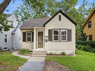 6015 2nd Avenue S, Minneapolis, MN 55419