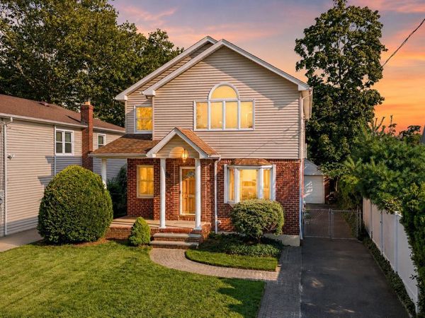 1602 Imperial Avenue , New Hyde Park, NY 11040