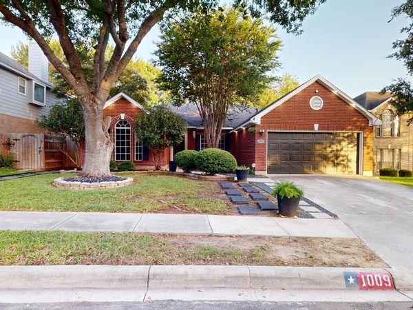 1009 CRIMSON COVE DR, Schertz, TX 78154
