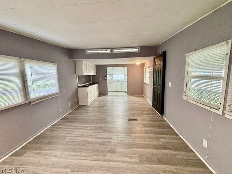 438 Westgate Dr. NE, Warren, OH 44484 Photo 8
