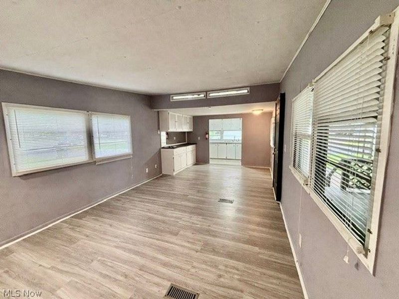 438 Westgate Dr. NE, Warren, OH 44484 Photo 9