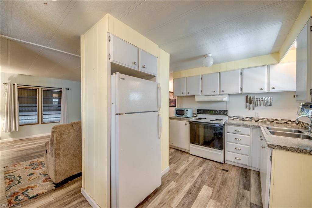 229 Shrub Ln N, North Fort Myers, FL 33917 Photo