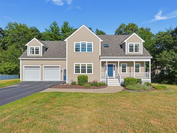 7 Hayden Ln, Ashland, MA 01721