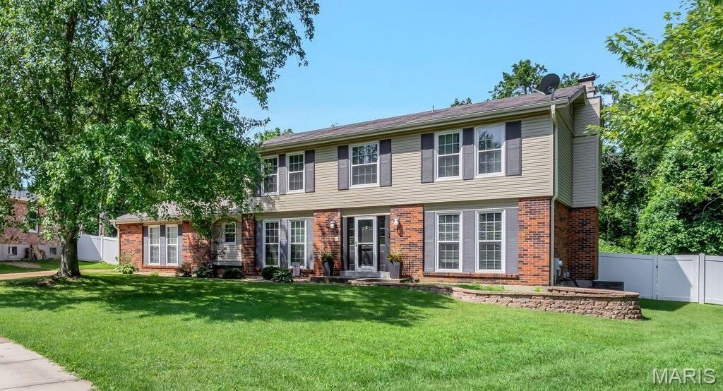 4616 Brookcastle Court, Saint Louis, MO 63128 Main Photo