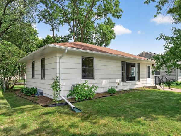 45 21st Avenue N, Hopkins, MN 55343