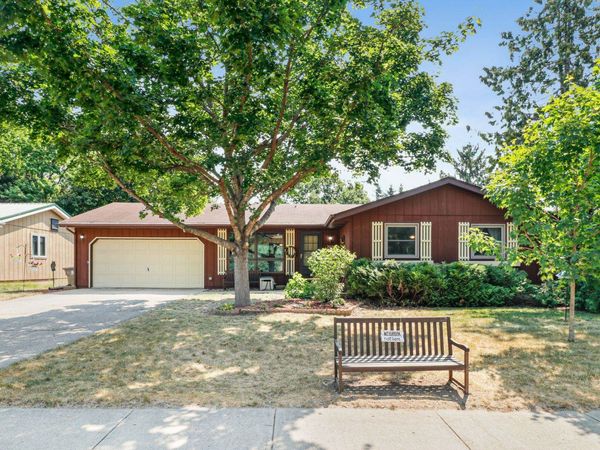 2601 Muir Field Road, Madison, WI 53719