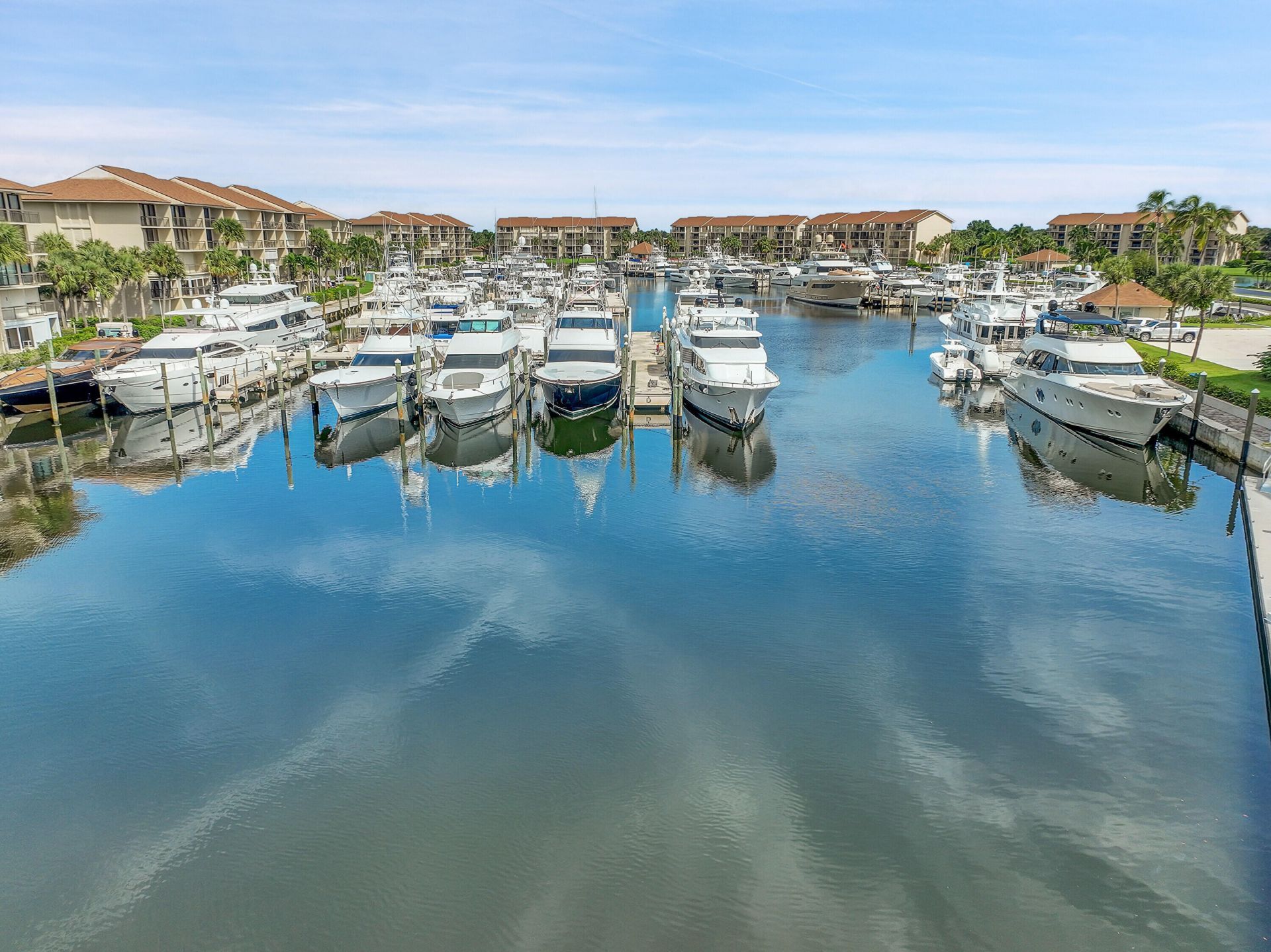 2001 Marina Isle Way, Unit 203, Jupiter, FL 33477 Photo