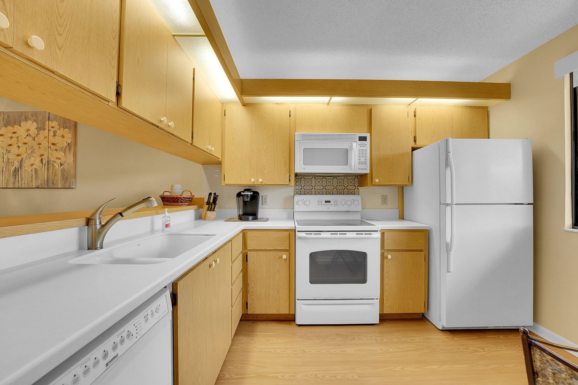 2001 Marina Isle Way, Unit 203, Jupiter, FL 33477 Photo