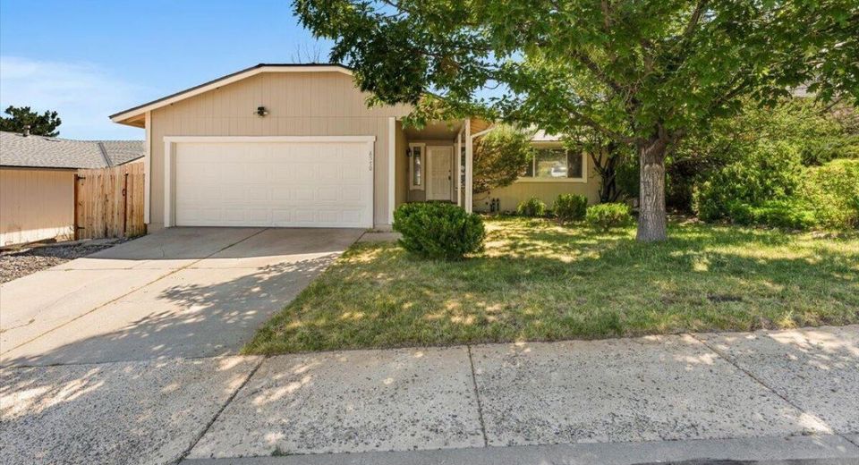 8570 Corrigan Way, Reno, NV 89506 Photo