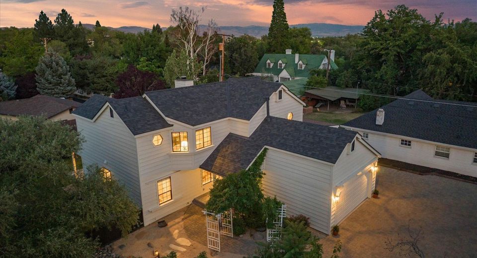 2240 S Arlington Avenue, Reno, NV 89509 Photo