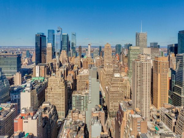 400 Fifth Avenue , New York (Manhattan), NY 10018