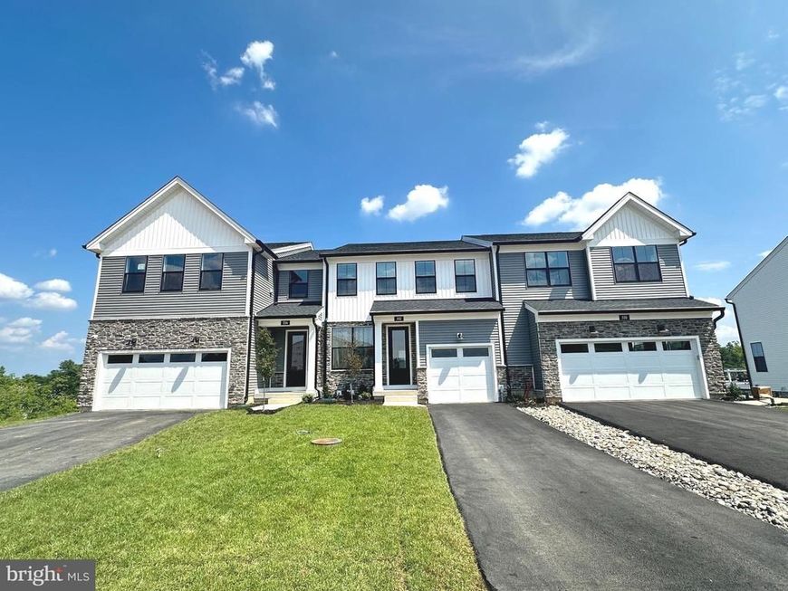 332 Aspen Way , King of Prussia, PA 19406 Main Photo