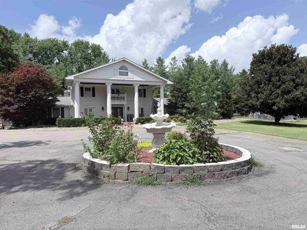 645 Springville Hill, Jonesboro, IL 62952