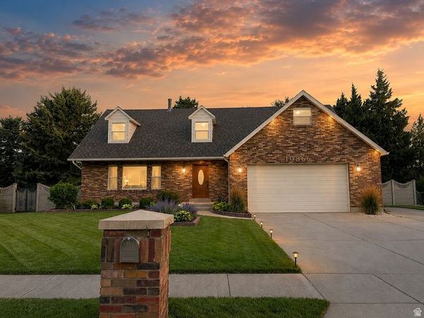 10866 S SAVANNAH DR DR E, Sandy, UT 84094