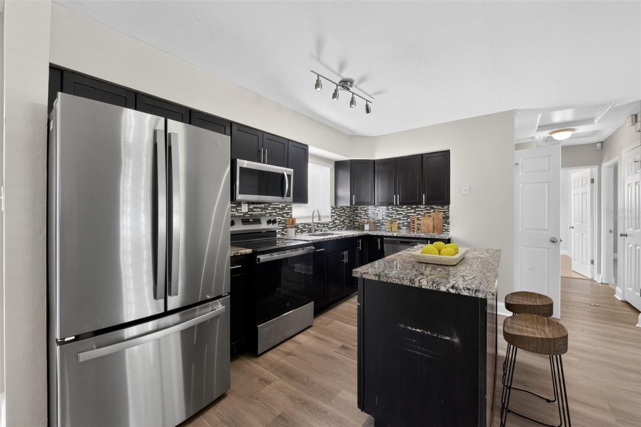 5235 Robin Lane N, Saint Petersburg, FL 33714 Photo