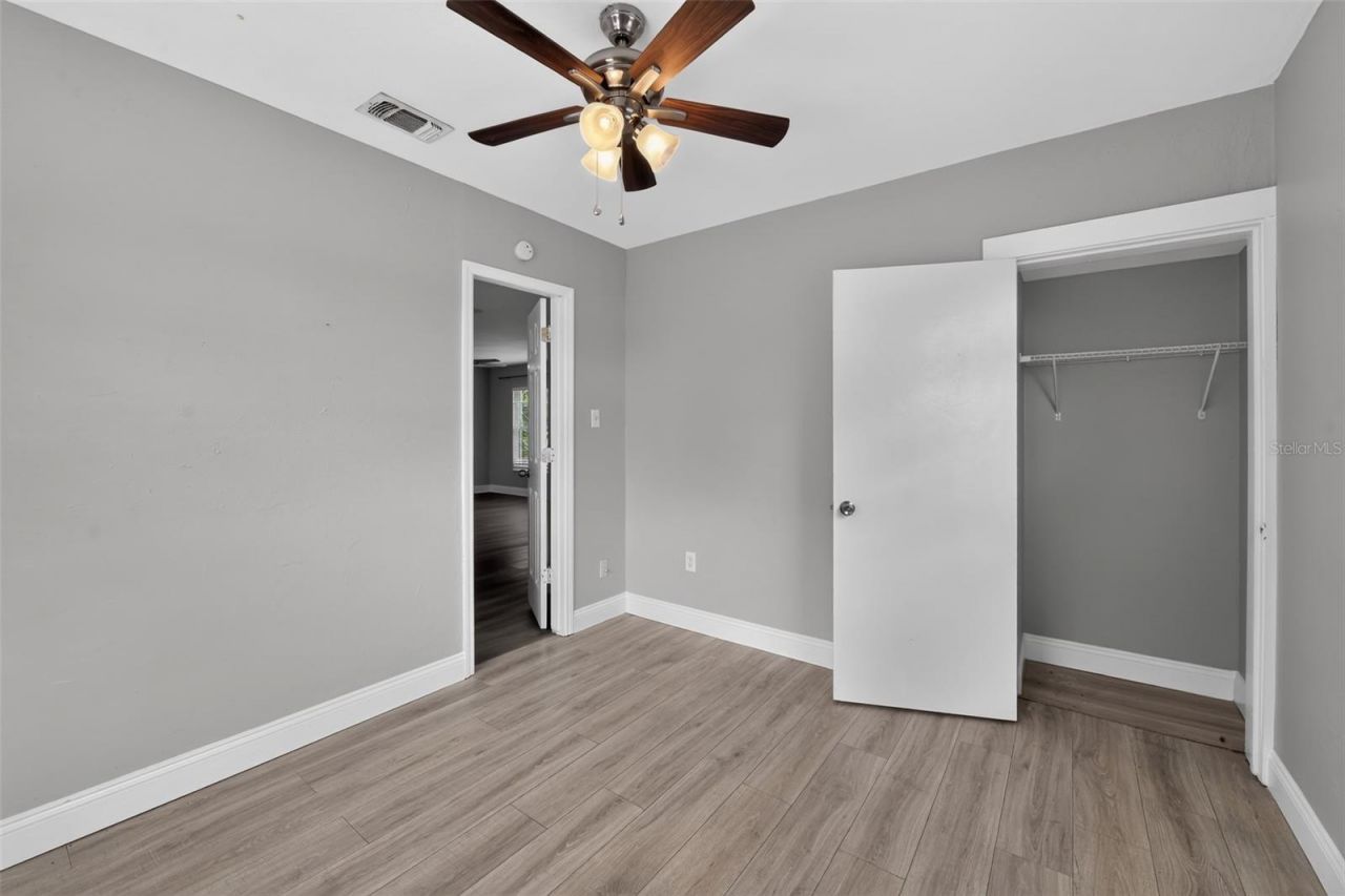 5235 Robin Lane N, Saint Petersburg, FL 33714 Photo