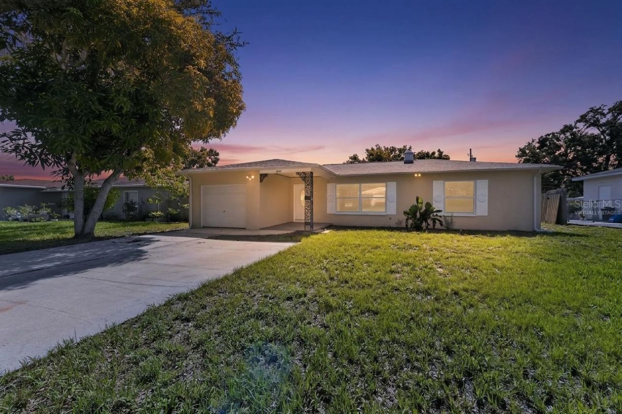 5235 Robin Lane N, Saint Petersburg, FL 33714 Photo