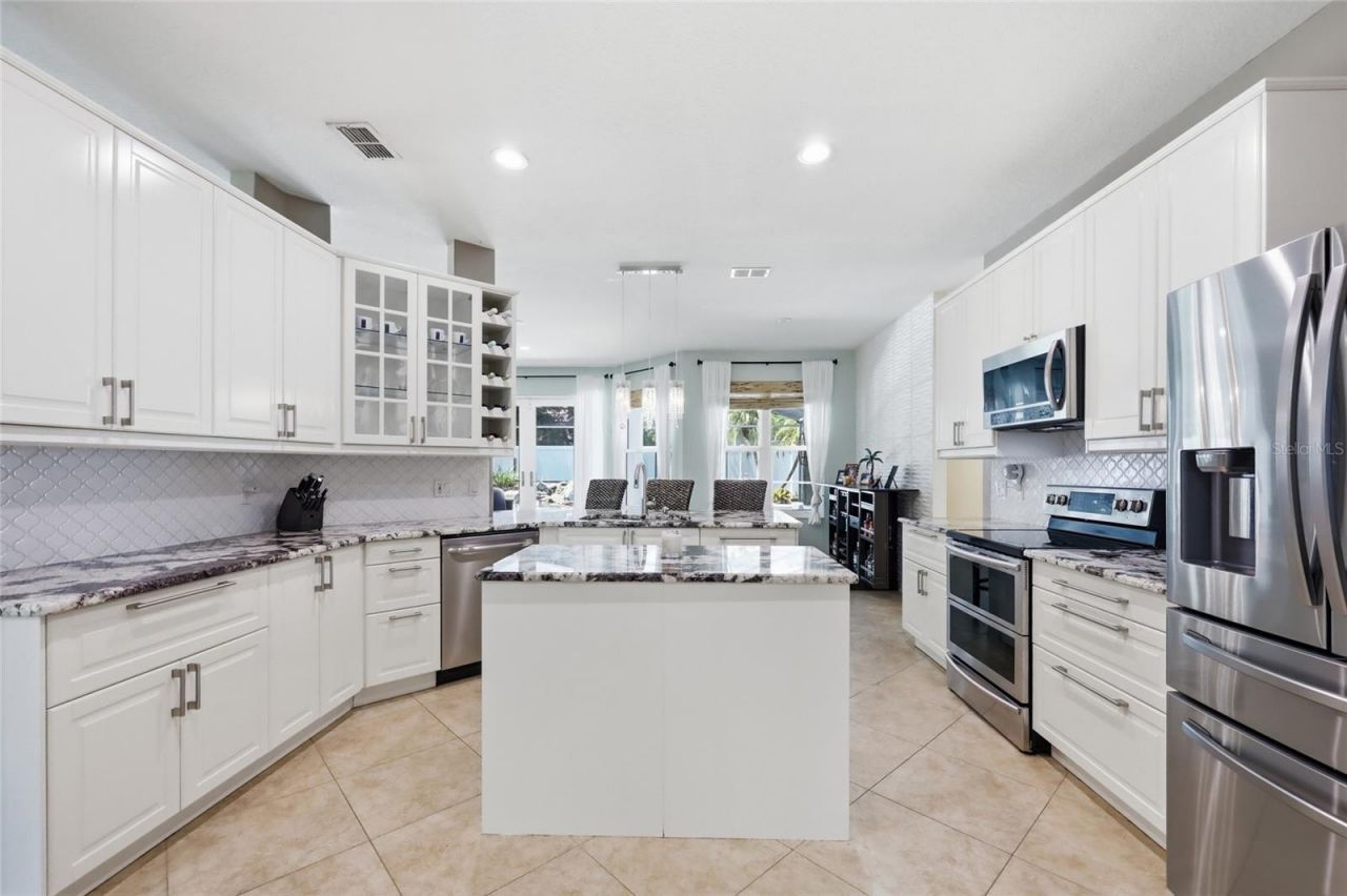 3661 Crescent Park Boulevard, Orlando, FL 32812 Photo