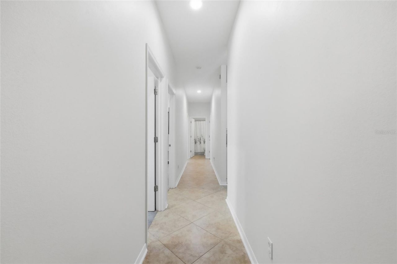3661 Crescent Park Boulevard, Orlando, FL 32812 Photo