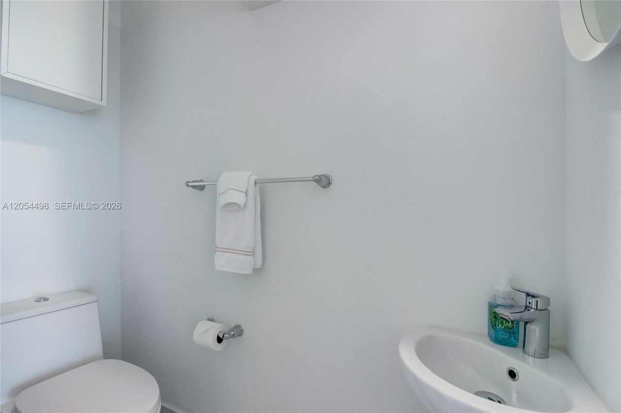501 NE 31st St , Unit 1502, Miami, FL 33137 Photo