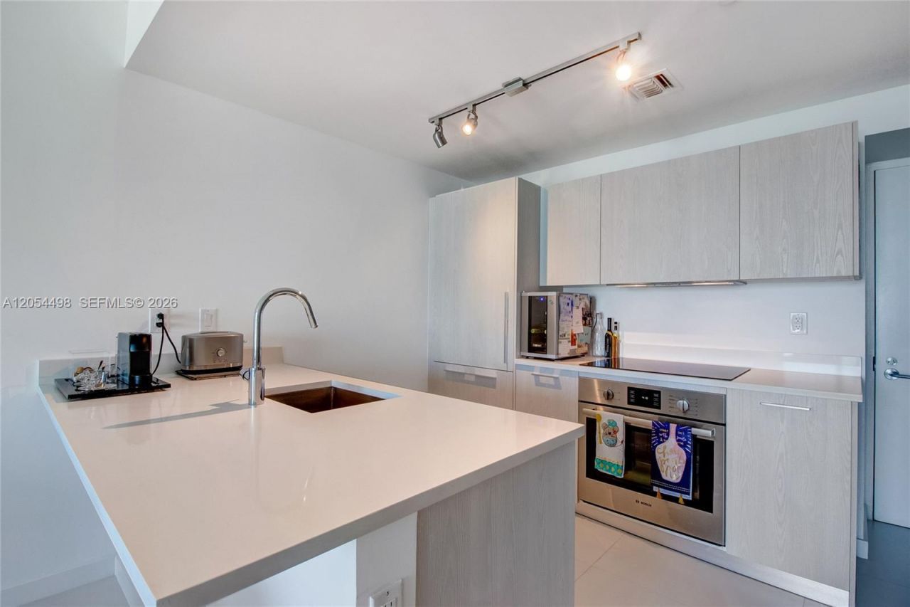 501 NE 31st St , Unit 1502, Miami, FL 33137 Photo