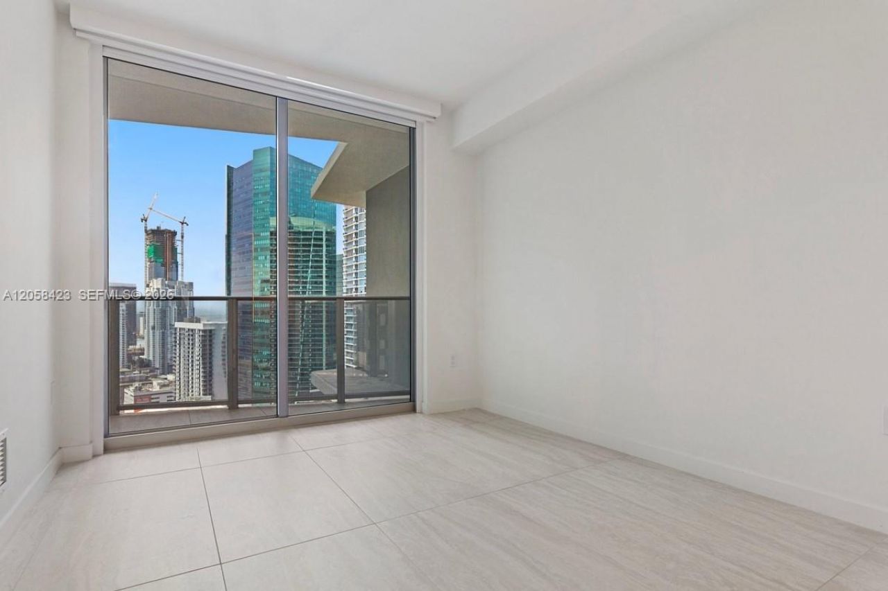 77 SE 5th Street , Unit 3902, Miami, FL 33131 Photo