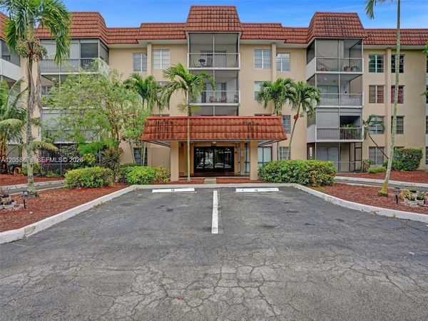 4166 Inverrary Dr , Unit 403, Lauderhill, FL 33319
