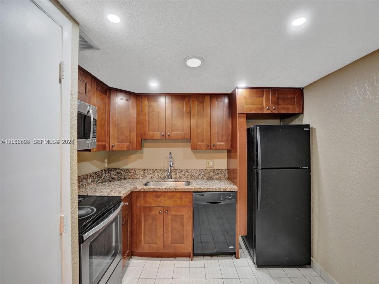 4166 Inverrary Dr , Unit 403, Lauderhill, FL 33319 Photo