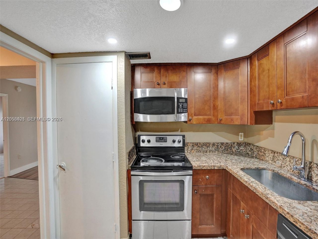 4166 Inverrary Dr , Unit 403, Lauderhill, FL 33319 Photo