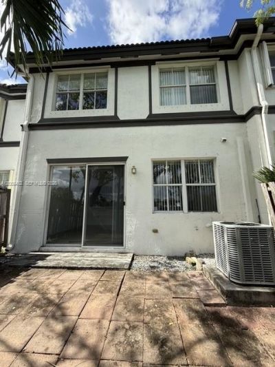 11419 NW 76th Ter, Doral, FL 33178 Photo