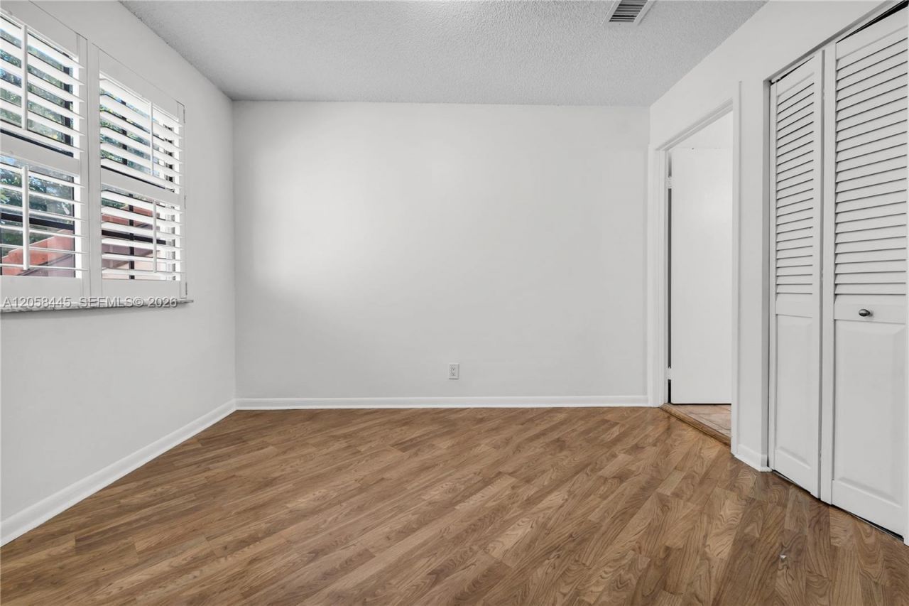 9005 W Sunrise Blvd , Unit 9005, Plantation, FL 33322 Photo